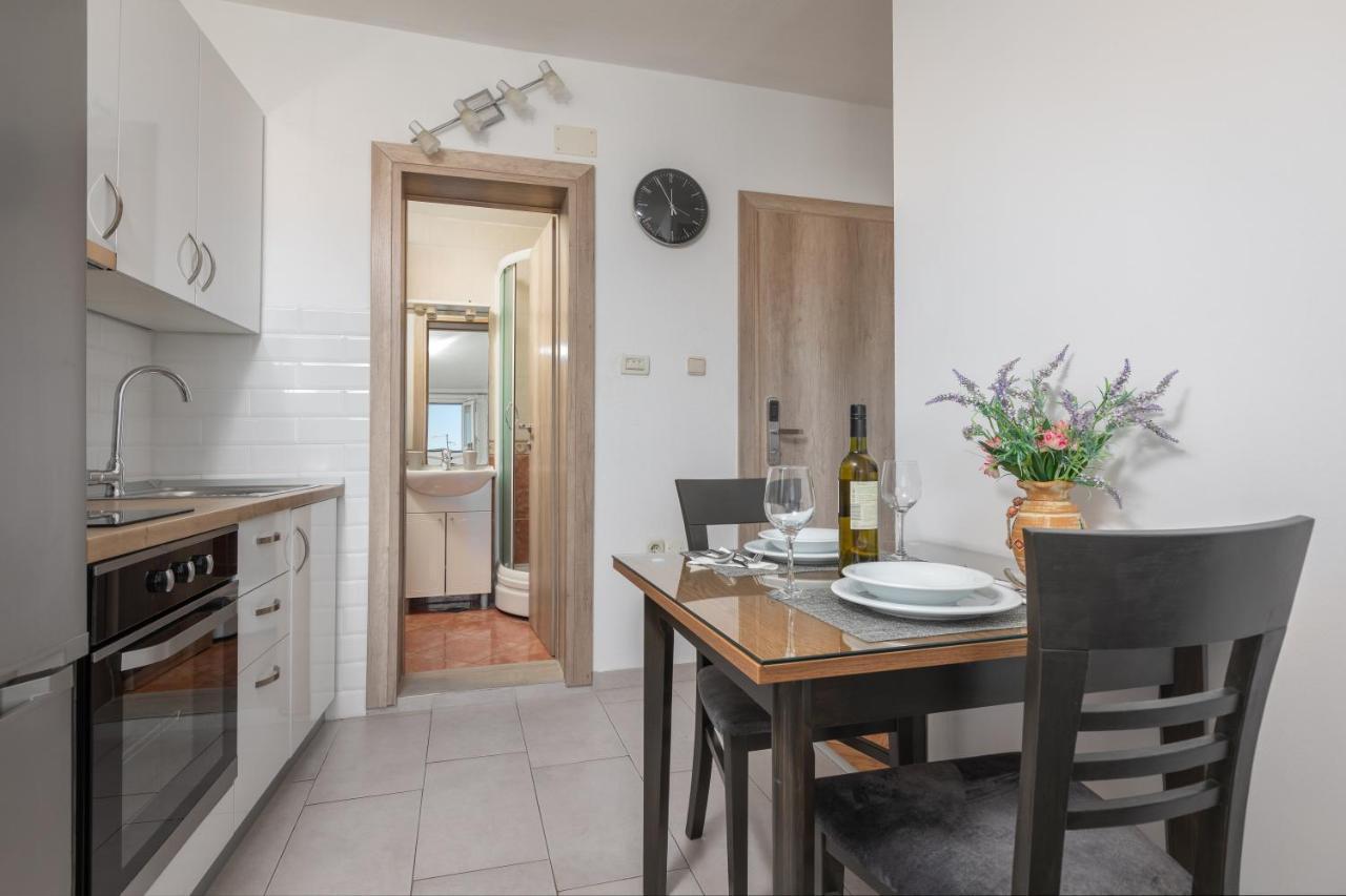 Apartments Petrovic Makarska Extérieur photo